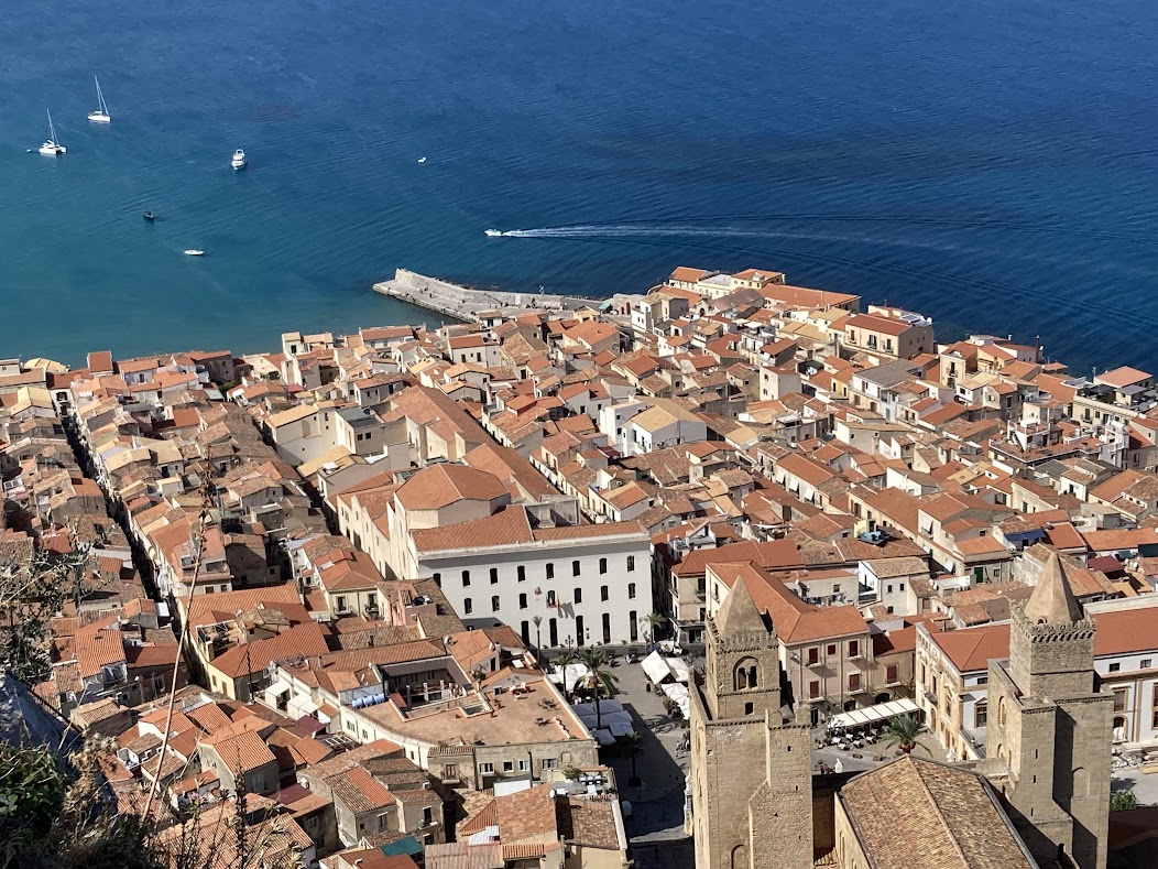 Things to Do in Cefalu: An ancient fishing port with lively beach life - Learn all there is to know! 