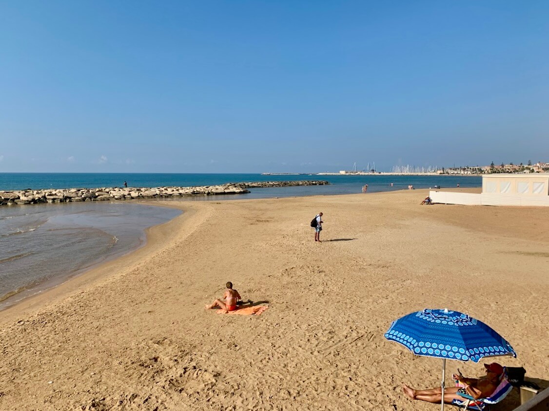 Marina di Ragusa Beach