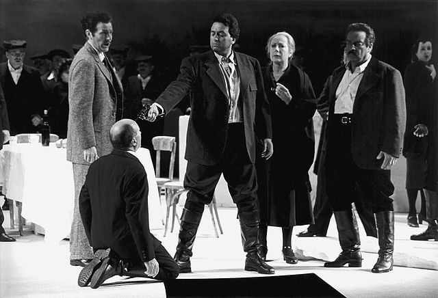 Scene from the movie: Salvatore Giuliano Scene from the movie: Salvatore Giuliano