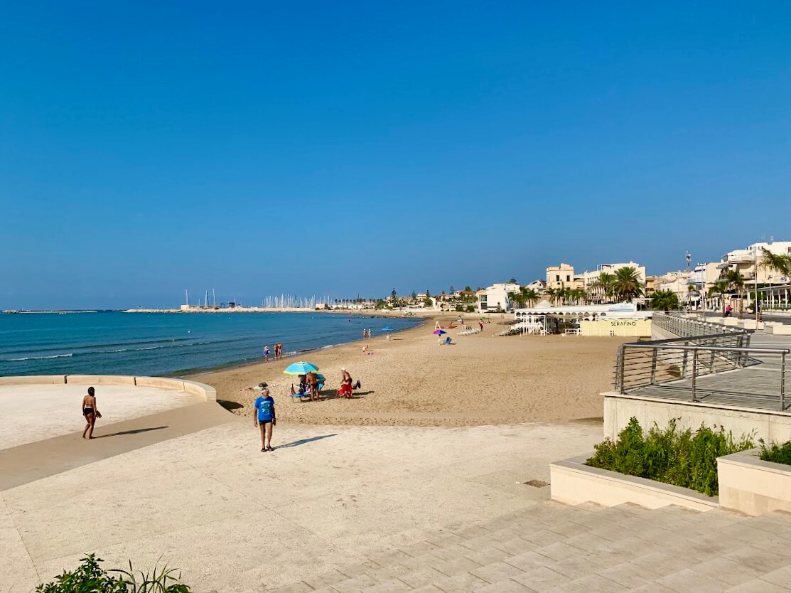 Marina di Ragusa, Sicily, The Beach and the Town
